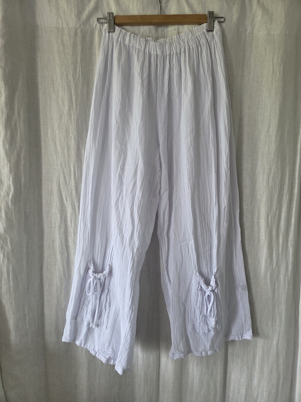 Oh My Gauze! | Pocket Pants White Crinkled Elastic-Waist Pants